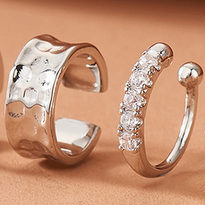 <span class=keywords><strong>Faux</strong></span> cerceau boucles d'oreilles CZ cubique zircone <span class=keywords><strong>Cartilage</strong></span> boucles d'oreilles <span class=keywords><strong>oreille</strong></span> manchette <span class=keywords><strong>Piercing</strong></span> Non percé <span class=keywords><strong>oreille</strong></span> Pods Clip sur boucles d'oreilles pour les femmes - Product Image 6