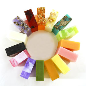 Savon au charbon de bambou - Nettoyage en profondeur pour peaux grasses En stock Prêt à être expédié - Product Image 5