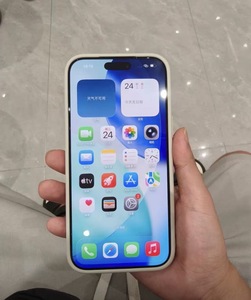 I 17 Pro Max, Pantalla OLED de 6.9 Pulgadas y 120 Hz, 5G, Doble SIM, Carga Inalámbrica, <span class=keywords><strong>C</strong></span>ámara de 48MP, Uso Compartido Familiar/Multimembresía, Idioma Inglés - Product Image 3