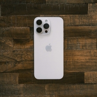 Verre de Haute Qualité A+ pour iPhone 15 Pro Max 256 Go ou 128 Go - Téléphone Haut de Gamme Original Débloqué à un Prix Exceptionnel
