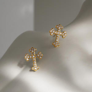 Myneck 2024 <span class=keywords><strong>Roma</strong></span> Vintage Cruz religiosa Zircon Cuff Pendientes 18K Chapado en oro Acero inoxidable Deslustre Libre Fuente de joyería caliente - Product Image 5