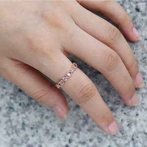 Anello Minimalista Classico da Indossare sul Dito Indicatore per Donne, Gioielli di Moda Quotidiana all'Ingrosso - Product Image 3