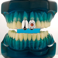 Grilles dentaires plaquées or avec zircons CZ style Hip Hop pour hommes – Kit décoratif pour fêtes