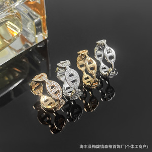 2025 Anel De Luxo De Alta Precisão Ouro Amor Porco Nariz Completo Diamante Zircão High-End Feminino Ins Full Zircon Diamante Fasion Anéis - Product Image 2