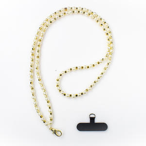 Longe de téléphone en perles acryliques élégantes durables et colorées de style multiple pour un transport facile. - Product Image 5