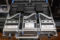 PowerEdge R760 R7525 R7625 R7725 kinerja tinggi Server GPU AI komputer penyimpanan Nas sistem Data Server komputer