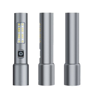 ไฟฉายแบบชาร์จไฟแบบพกพาอลูมิเนียมอัลลอยด์ LED สว่างเป็นพิเศษสำหรับกลางแจ้งพร้อมการชาร์จอย่างรวดเร็วแบบประเภทซีสีเทาเงิน - Product Image 4