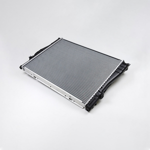 <span class=keywords><strong>Radiateur</strong></span> en aluminium Intercooler 17117562079 pour BMW E81 E82 E84 E87 E88 E89 E90 E91 E92 E93 <span class=keywords><strong>Radiateur</strong></span> à condensateur AC - Product Image 2