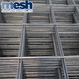 Pannelli di recinzione in rete metallica saldata zincata 2x2 con fori quadrati, realizzati in filo di ferro - Product Image 1