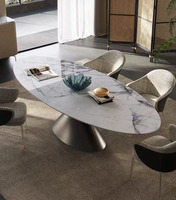 Ensemble table et chaises de salle à manger ovales en marbre beige et verre, style royal moderne de luxe, stable pour la maison, l'hôtel, le restaurant, export Foshan