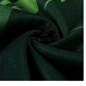 Uniforme de basket-ball personnalisé pour hommes dernière conception ensemble de vêtements de sport en taille XS en polyester respirant bas quantité minimale de commande avec impression de logo - Product Image 3