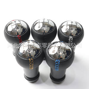 Pomo de Palanca de Cambios de 5 Velocidades para Peugeot 307 207 206 Citroen, Forrado en Cuero Premium con Costuras Azules, Diseño Ergonómico - Product Image 4