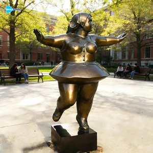 カスタムサイズ ガーデン 屋外 モダン トラディショナル ブロンズ鋳造 金属製 座る太った女性像 - Product Image 4