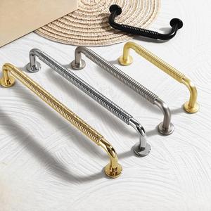 Nuevo Tirador de Armario con Diseño de Hilo Creativo, Tirador de Puerta de Gabinete Americano, Tirador de Cajón de Cocina Minimalista de Lujo Ligero - Product Image 1