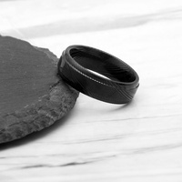 Bague TIZTI 7 mm étanche, tendance, plaquée noire, dôme, pour homme, alliance en acier Damas à grain de bois
