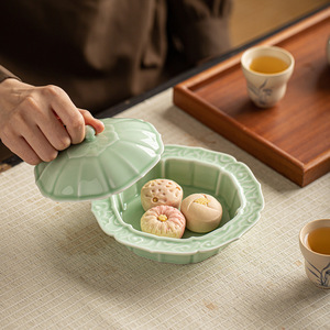 Chinese Style <b>Ceramic</b> Dessert <b>Plate</b> With Lid Flower Shape For Tea Snacks Household Use - Product Image 1