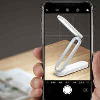 Lampe de bureau LED moderne sans fil à 3 luminosité et intensité variable Mini lampe de bureau LED pliable rechargeable à piles pour la maison et le bureau