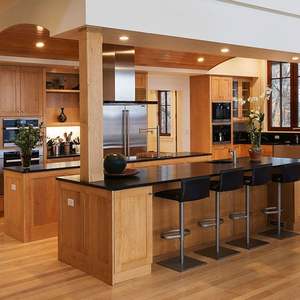 Armoires de cuisine en bois massif de cerisier, style shaker américain, design noble et traditionnel, personnalisées directement en usine - Product Image 4