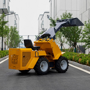 Chargeuse compacte à direction par déplacement (Skid Steer Loader) à essence, jaune, équipement de construction compact avec rayon de braquage court - Product Image 4