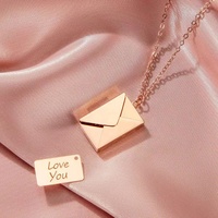 Collier pendentif enveloppe gravable « Je t'aime » – Idée cadeau romantique pour la Saint-Valentin, mariage, fête – Bijoux inaltérables pour fiançailles
