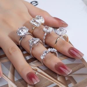 Bague de mariage en or 18 carats avec diamant de laboratoire de 3,4 carats, design luxueux et élégant, par Messi Pretty Luxury Design Fine Jewelry - Product Image 5