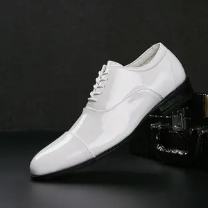 定制时尚超大皮鞋白色高光防收缩制服鞋欧美经典正式鞋