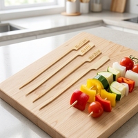 Vente en gros de brochettes/bâtonnets en bambou jetables Sanyou de 20 cm de long avec impression de logo dans un sac pour barbecue en plein air et utilisation en cuisine