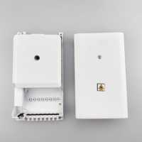 1x8 FTTH Boîte à bornes pour fibre optique Boîte de distribution murale à 8 ports avec panneau de prises pour fibre optique à 8 cœurs