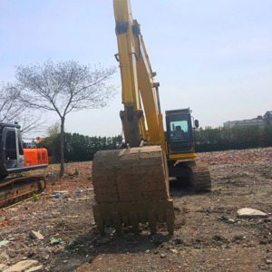 Wholesale Supply Heavy Duty Low Hour Strong Power Komatsu 350-8 Used <b>Excavator</b> for Construction - Product Image 2