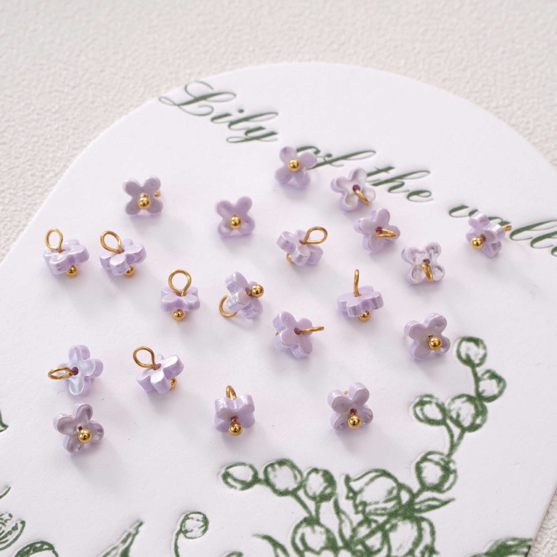 Four-petaled flower 5mm purple