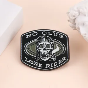 Shmik Punk Fumer Crâne avec Lettres NO CLUB LONE RIDER Émail Métal Drôle Pins Broches Badges Sac À Dos Vêtements DIY Patch - Product Image 2