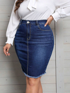 Falda de Mezclilla Azul Oscuro para Mujer Estilo Lápiz Ceñida al Cuerpo con Bordes Deshilachados, de Tiro Alto, Longitud <span class=keywords><strong>Midi</strong></span> a la Rodilla, Estilo Envolvente - Product Image 3