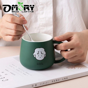 Fournisseur taïwanais OMORY, tasse en céramique pour couple de 350 ml, design ventru avec cuillère, passe au micro-ondes, pour le petit-déjeuner - Product Image 2