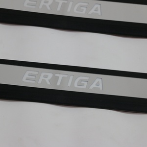 Protector de Umbral de Puerta de Coche 5D de Alta Calidad con LED para SUZUKI Ertiga 2018 en Adelante, Venta al Por Mayor de Fábrica KQD - Product Image 3