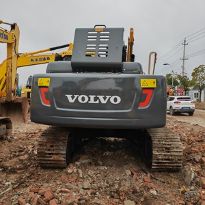 รถขุดตีนตะขาบ Volvo EC210BLC มือสองจากสวีเดน น้ำหนัก 21 ตัน สีเดิมจากโรงงาน ชั่วโมงการทำงานต่ำ พร้อมส่งออก - Product Image 2