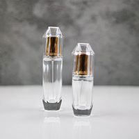 Flacon de parfum en verre de forme spéciale de 100 ml en gros, couvercle en acrylique, boîte cadeau personnalisée, diffuseur, impression sérigraphique