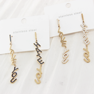 Pendientes colgantes de oro de 14 quilates al por mayor para mujer letras del alfabeto personalizadas amor odio Acero inoxidable moda personalización regalo - Product Image 1