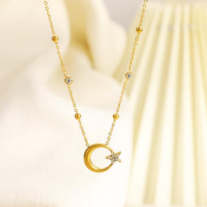 Collar de Moda con Cadena de Acero Inoxidable Chapado en Oro de 18k con Diseño de Mariposa, Estrella <span class=keywords><strong>y</strong></span> <span class=keywords><strong>Luna</strong></span>, Modelo N595 - Product Image 2