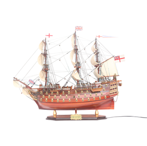 GIA NHIEN Maquette artisanale haut de gamme en bois HMS VICTORY avec éclairage, bateau à voile historique, pour décoration de maison, bureau et cadeaux d'entreprise - Product Image 1