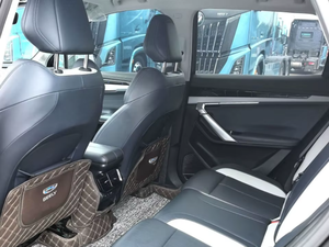 รถแคดิลแลคมือสอง ปี 2023 สีดำ SUV 7 ที่นั่ง เทอร์โบ เกียร์อัตโนมัติ ไฟหน้า LED หลังคาพาโนรามา เบาะหนัง - Product Image 4