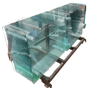 Vente en gros d'usine : Panneaux de verre de sécurité trempé pour escaliers extérieurs, usage industriel et hôtelier, verre de construction découpé <span class=keywords><strong>sur</strong></span> <span class=keywords><strong>mesure</strong></span> - Product Image 1