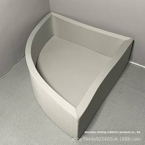 أريكة فوم مخصصة بنمط تشيسترفيلد مع جسم ناعم ربع كرة المحيط مسبح ثلاثي الكرات - Product Image 6