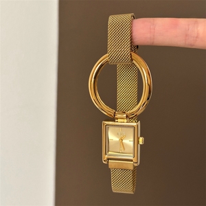 <span class=keywords><strong>Montre</strong></span> pour <span class=keywords><strong>femme</strong></span> IEKEs, style mi-<span class=keywords><strong>montre</strong></span>-<span class=keywords><strong>bracelet</strong></span>, grande <span class=keywords><strong>montre</strong></span> carrée rétro, de niche, luxe léger, <span class=keywords><strong>bracelet</strong></span> en maille magnétique, <span class=keywords><strong>montre</strong></span>-<span class=keywords><strong>bracelet</strong></span> pour <span class=keywords><strong>femme</strong></span>, en direct - Product Image 1