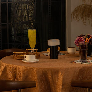 Lámpara de Escritorio Inalámbrica Recargable de Aluminio al por Mayor, Iluminación Ambiental Cónica Simple y Ecológica, Control Remoto, Pieza Decorativa Elegante - Product Image 5