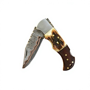 Couteau pliant droit à pointe tombante en acier Damas fait main, incrustation de cuivre, manche en corne de bélier et bois de rose, couteau de chasse et de camping, couteau de poche - Product Image 1