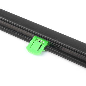 Bande d'étanchéité pour vitres de porte Honda CRV 2007-2011, en caoutchouc et plastique, durable, installation par vis, design moderne - Product Image 2