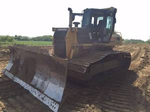 Bulldozer Usado D60/D65P/D60P con Capacidad de Empuje de 4.3m y Radio de Giro Corto en Venta - Product Image 2