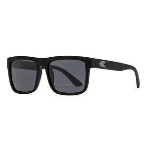 Gafas de sol polarizadas Karrimor con montura negra, lentes de PC, protección UV400 para ciclismo, conducción y deportes. - Product Image 4