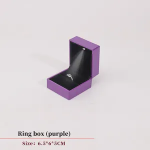 Aydınlatma siyah plastik led küpe ile toptan özel logo takı kadife kolye bilezik ambalaj kutusu yüzük mücevher kutusu