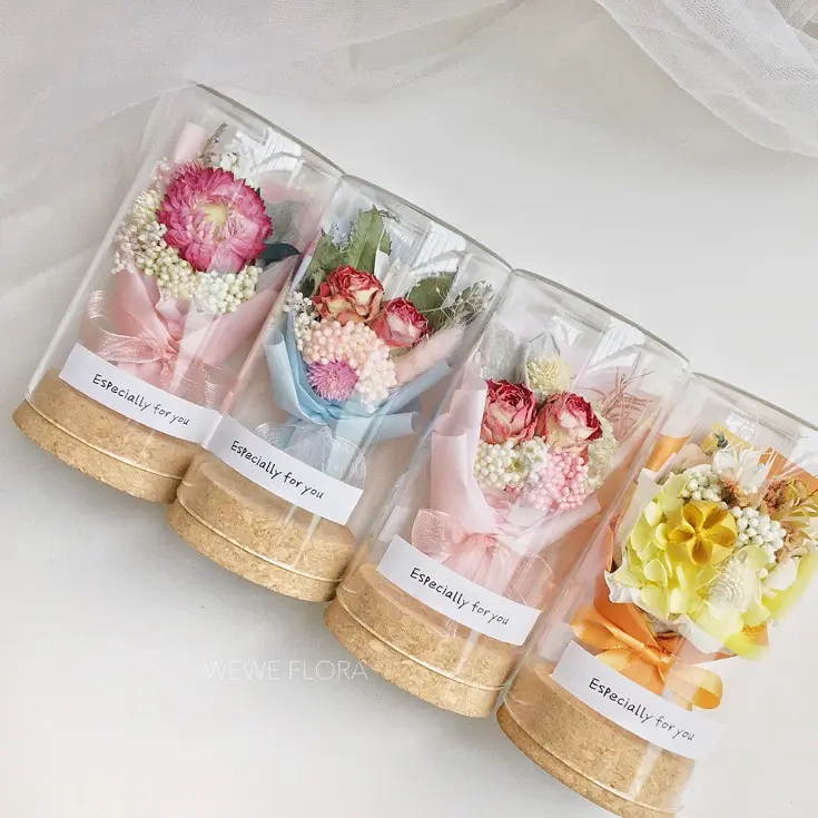 Manufacturers Wholesale Wishing Bottle Dried Flowers Eternal Life Bouquet Mini Glass Cover Cork Decoration